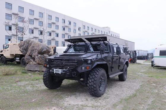 道の軍用車両6人の暴行車4x4を離れた防弾車体の習慣