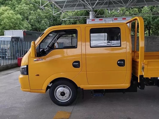 二重小屋ライト貨物トラック2Ton 115hpの輸送の小型トラック
