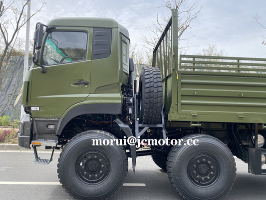 カスタマイズされた8輪駆動 400HPディーゼルエンジン 8x8オフロードトラックシャシ