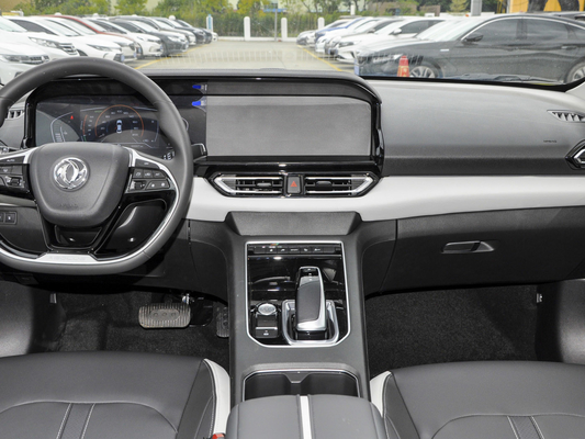 5 SeaterのセダンのABS ESCを運転する純粋な電気自動車400KMの範囲163PSの前部