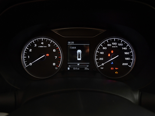 ドアSUVの積み込み5の座席1.8Lガソリン ターボ二輪駆動の4 MAX速度160km/h