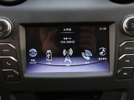 家族のキャンプのためのターボ エンジンRWD 4のドアSUVの小型トラックDONGFENG