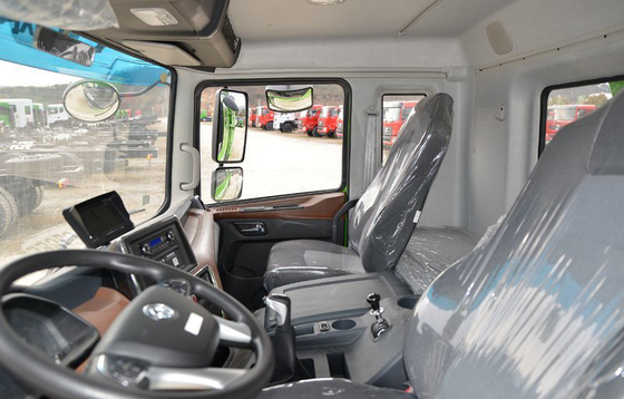 8x4重いダンプ トラックのダンプカー7.8mの貨物タンクGVW 31000KG YUCHAIエンジン