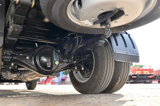 Dongfengライト貨物トラック ガソリン6車輪4x2 RWDの左手ドライブ