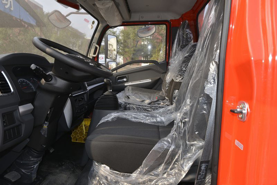 GVW 6 - 12TディーゼルRed CargoヴァンTruck YUCHAI エンジンの手動6MTギヤ ボックス