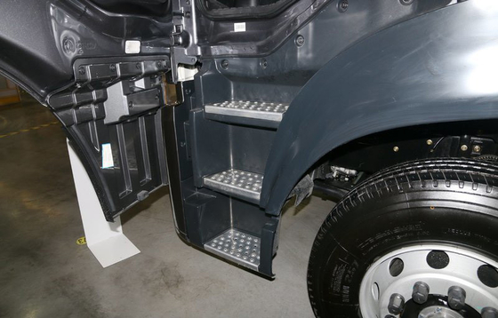 CNG Dongfengのトレーラ トラックの頭部460HP 500HP 12ギヤ マニュアル トランスミッション