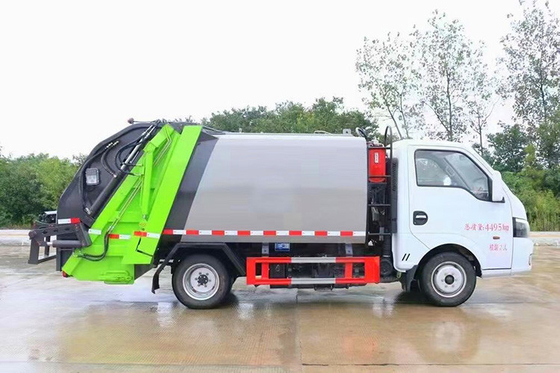 廃物の輸送の地方自治体の公衆衛生のトラックのDongfeng 70kw 95hpのユーロ6の放出