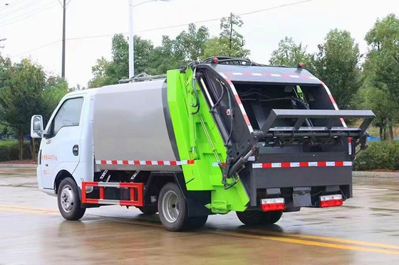 廃物の輸送の地方自治体の公衆衛生のトラックのDongfeng 70kw 95hpのユーロ6の放出