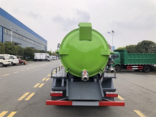 小さいDONGFENGの下水の真空のタンカー6MTタンク ディーゼル機関4.7 CBM