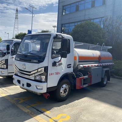 ガソリン ディーゼル燃料のタンク車4x2の車輪4.5のCBMの燈油オイルの交通機関のトラック