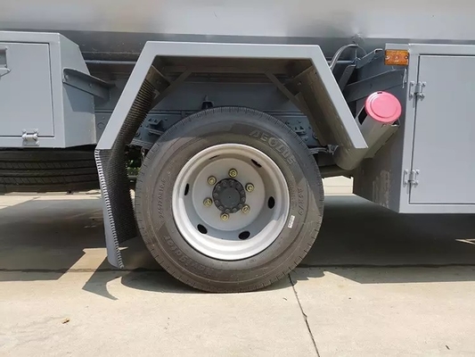 170 HPのディーゼル機関 オイルの交通機関のトラック8.5のCBMのホイールベース3800mm