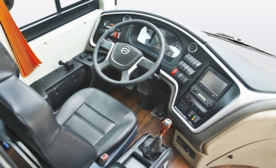 12m規則的なディーゼル旅行のコーチ バス6MT伝達12.3のCBMの最高の荷物の容積