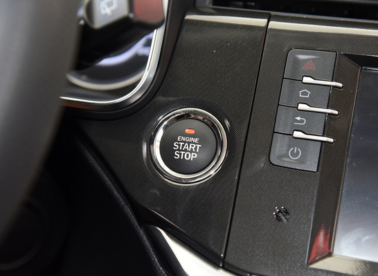 中国VGV 4のドアSUV 1.5Tガソリン力6MT 7の座席最高速度175km/h